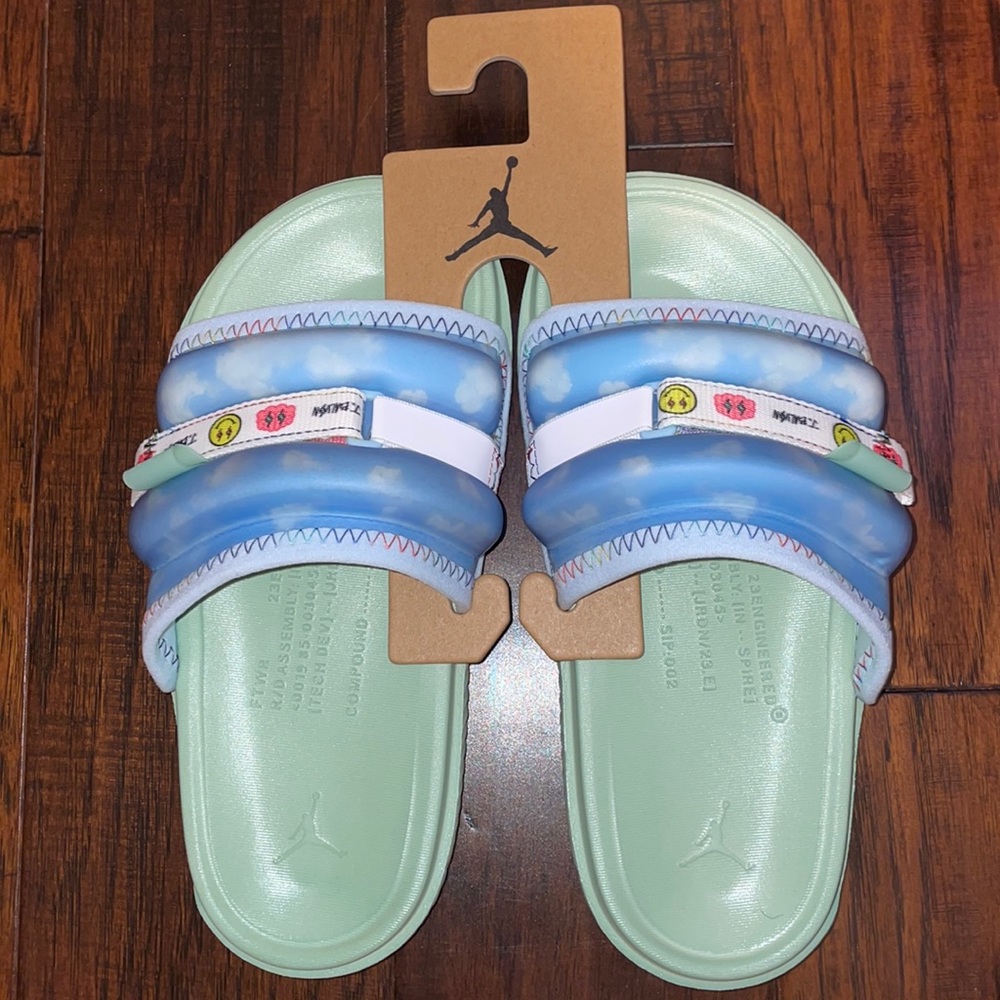 J Balvin Super Play Slides